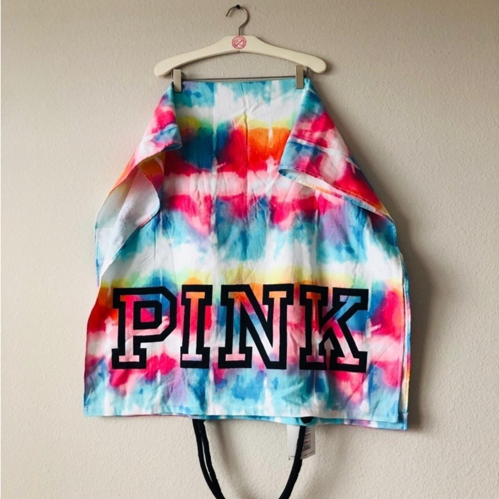 Victoria’s Secret Pink New Packable Tie-Dye Beach Towel
